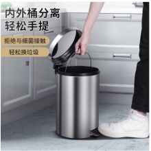 垃圾桶