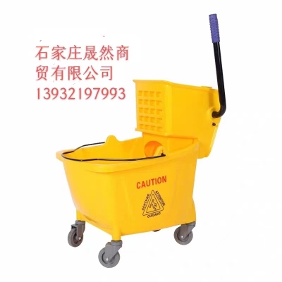 白云24升榨水车