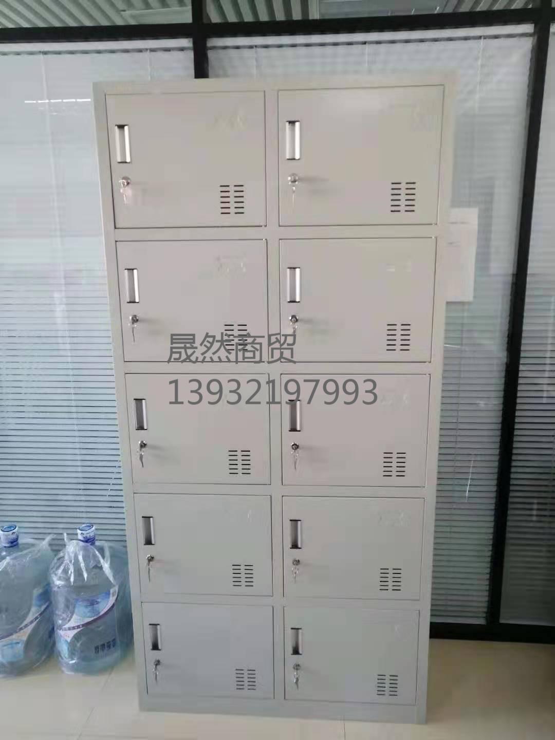 10门更衣柜.jpg